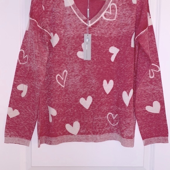 IN2 BY INCASHMERE Hearts Faded Red Cashmere Blend Sweater - Picture 6 of 14